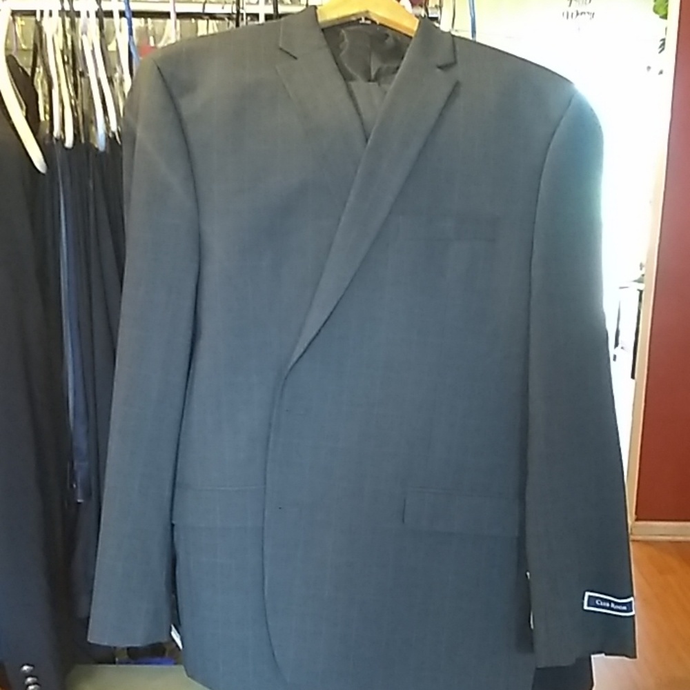 Men's 2 PC Suit Club Room